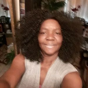 Meet your Posher, Brenda